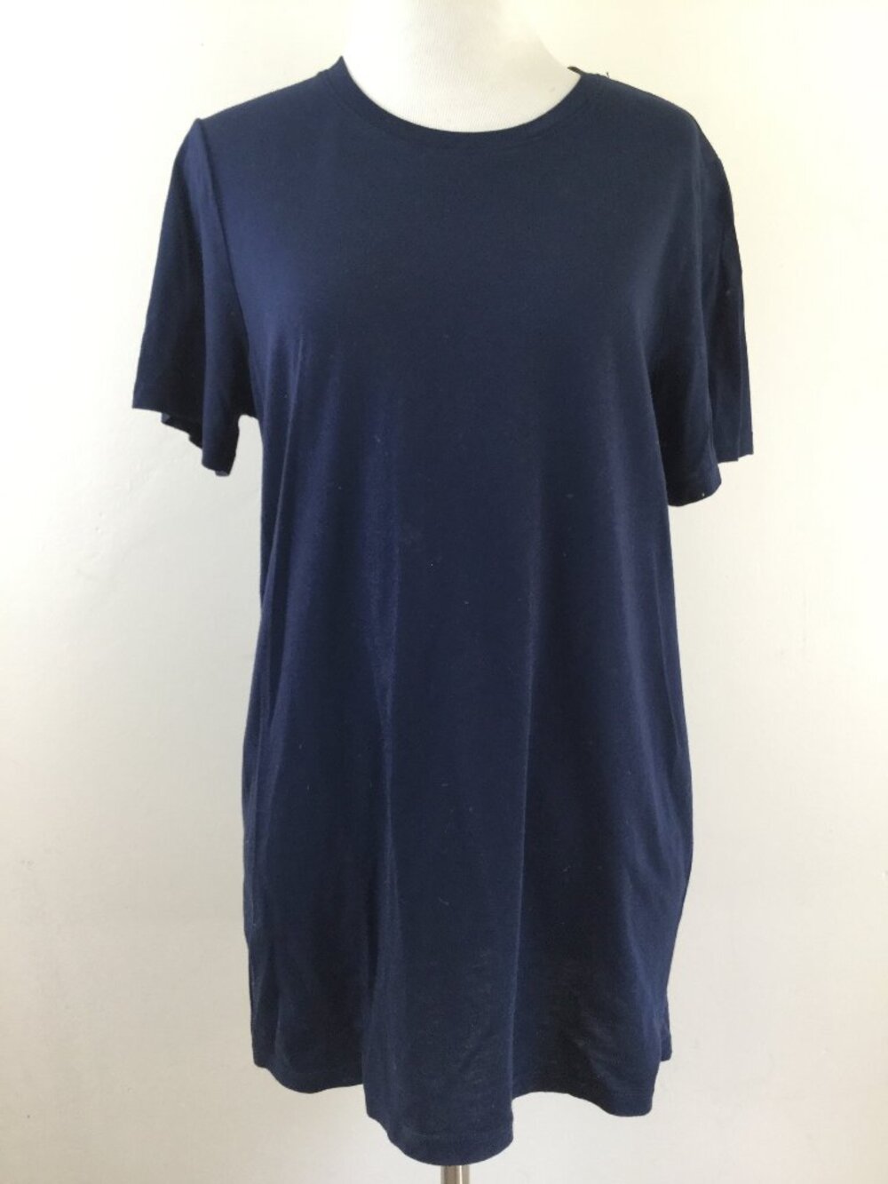 Everlane Supima Cotton Navy Tshirt l